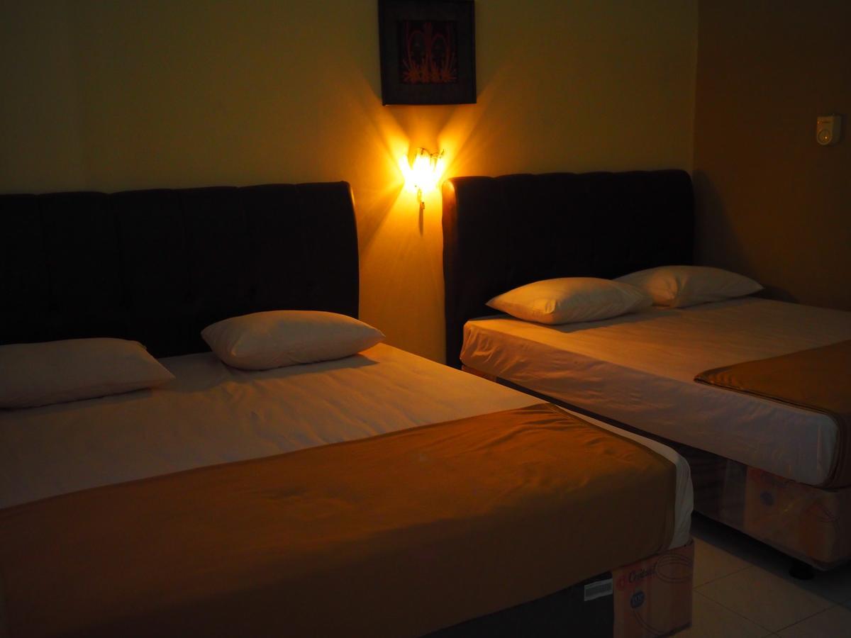 Diaga Grha Hotel ジョグジャカルタ エクステリア 写真